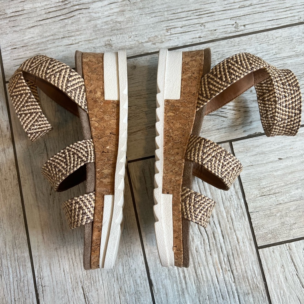 Woven Cork Platform Sandals in Natural Beige cozy yet chic